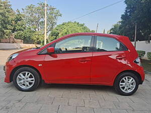 Second Hand Honda Brio V AT in Chandigarh