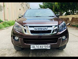 Second Hand Isuzu D-Max V-Cross 4x4 in Delhi