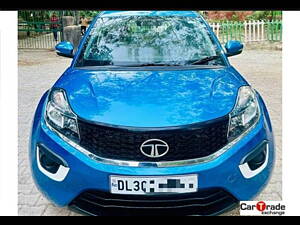 Second Hand Tata Nexon XM in Delhi