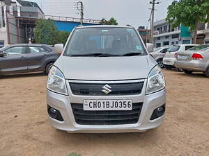 Second Hand Maruti Suzuki Wagon R VXI AMT in Mohali