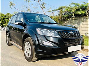 Second Hand Mahindra XUV500 W6 in Ahmedabad