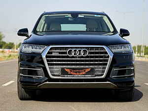 Second Hand ఆడి q7 45 tdi ప్రీమియం ప్లస్ in జైపూర్