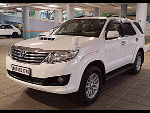 Second Hand Toyota Fortuner 3.0 4x2 AT in Mumbai