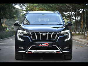 Second Hand महिंद्रा xuv700 AX 5 डीज़ल एटी 7 सीटर [2021] in कोलकाता