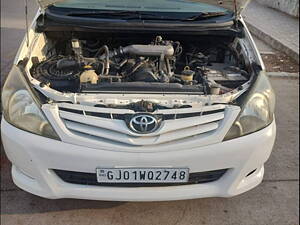 Second Hand Toyota Innova 2.5 G 7 STR BS-IV in Ahmedabad