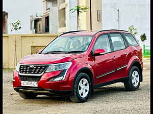 Second Hand महिंद्रा XUV500 w7 [2018-2020] in सूरत