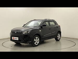 Second Hand Mahindra XUV300 W6 1.2 Petrol in Thane