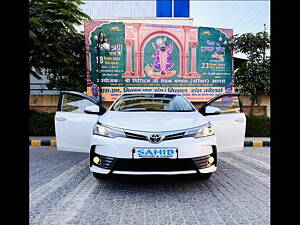 Second Hand Toyota Corolla Altis GL Petrol in Agra