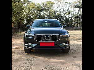 Second Hand वोल्वो xc60 इंसक्रिपशन [2017-2020] in अहमदाबाद