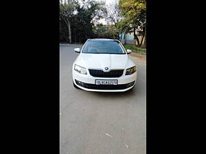 Second Hand Skoda Octavia 1.8 TSI Style Plus AT [2017] in Delhi