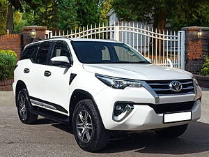 Second Hand Toyota Fortuner 2.8 4x2 MT [2016-2020] in Delhi