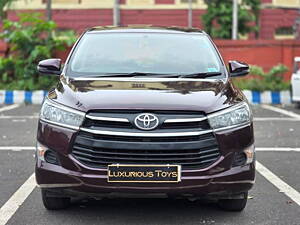 Second Hand Toyota Innova Crysta 2.4 G 7 STR [2016-2017] in Kolkata