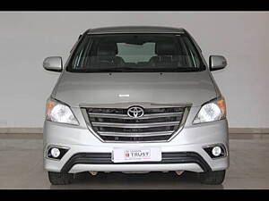 Second Hand Toyota Innova 2.5 ZX 7 STR BS-III in Bangalore