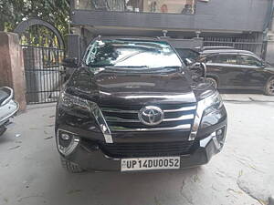 Second Hand Toyota Fortuner 2.8 4x2 AT [2016-2020] in Delhi