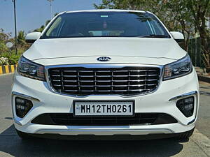 Second Hand Kia Carnival Limousine Plus 7 STR in Mumbai