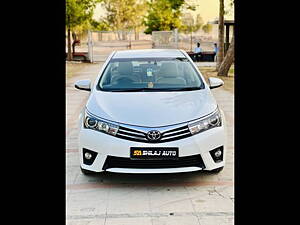 Second Hand Toyota Corolla Altis VL AT Petrol in Ahmedabad