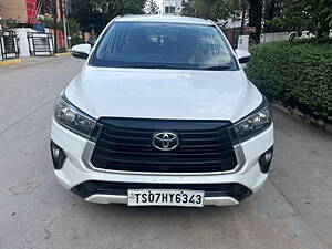 Second Hand Toyota Innova Crysta 2.4 G 8 STR [2016-2017] in Hyderabad