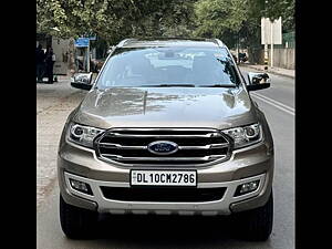 Second Hand Ford Endeavour Titanium Plus 3.2 4x4 AT in Delhi