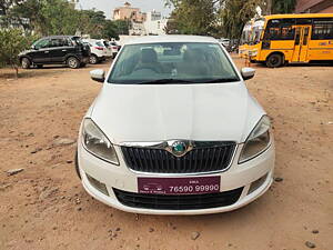 Second Hand Skoda Rapid Active 1.6 TDI CR MT in Hyderabad