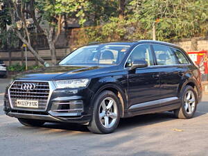 Second Hand Audi Q7 45 TDI Technology Pack in Mumbai