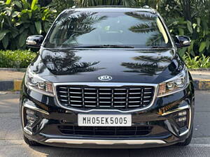 Second Hand Kia Carnival Limousine Plus 7 STR in Mumbai