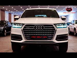 Second Hand ऑडी q7 45 tdi प्रीमियम प्लस in दिल्ली