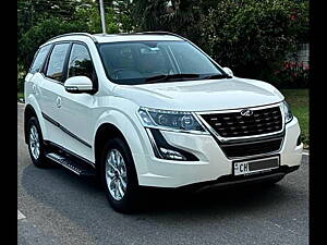Second Hand Mahindra XUV500 W11 AT in Chandigarh