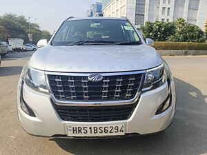 Second Hand महिंद्रा XUV500 w11 in दिल्ली