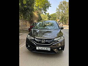 Second Hand Honda Jazz V AT Petrol in Delhi