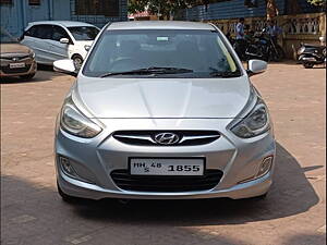 Second Hand Hyundai Verna Fluidic 1.6 CRDi in Mumbai