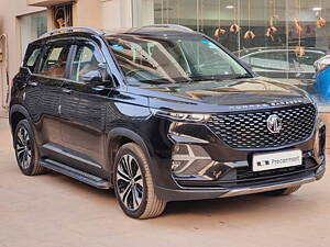 Second Hand MG Hector Plus Sharp 1.5 Petrol Turbo CVT 6-STR in Bangalore