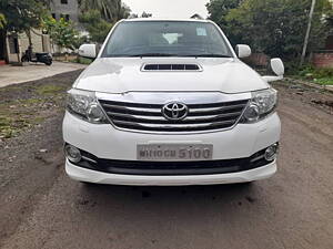 Second Hand Toyota Fortuner 3.0 4x2 MT in Sangli