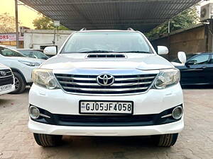 Second Hand Toyota Fortuner 3.0 4x2 MT in Ahmedabad