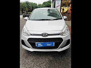 Second Hand Hyundai Grand i10 Magna 1.2 Kappa VTVT in Lucknow