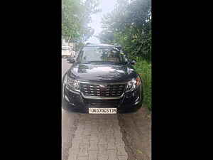 Second Hand महिंद्रा XUV500 w11 in देहरादून