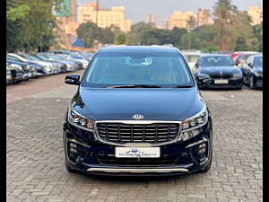 Second Hand Kia Carnival Limousine Plus 7 STR in Mumbai