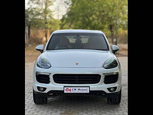 Second Hand Porsche Cayenne Platinum Edition Diesel in Ahmedabad