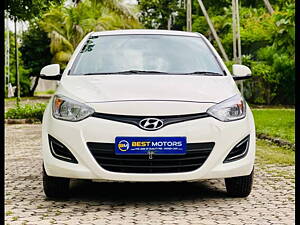 Second Hand Hyundai i20 Magna 1.2 in Ahmedabad