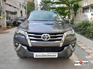 Second Hand Toyota Fortuner 2.8 4x2 AT [2016-2020] in Hyderabad