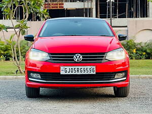 Second Hand Volkswagen Vento Highline Plus 1.5 AT (D) 16 Alloy in Surat