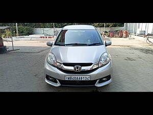 Second Hand Honda Mobilio V Diesel in Kolkata