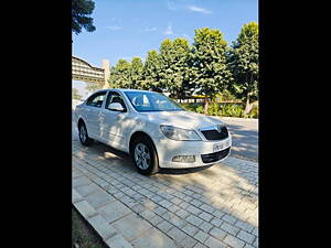 Second Hand Skoda Laura Ambiente 2.0 TDI CR MT in Ludhiana