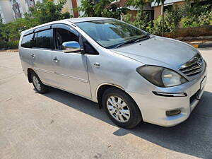 Second Hand Toyota Innova 2.5 V 7 STR in Hyderabad