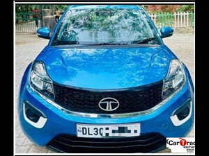 Second Hand Tata Nexon XE in Delhi