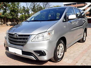 Second Hand Toyota Innova 2.5 GX BS IV 7 STR in Ahmedabad