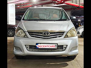 Second Hand Toyota Innova 2.5 G 8 STR BS-IV in Mumbai