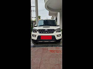 Second Hand Mahindra Scorpio S11 MT 7S in Lucknow