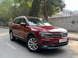 Second Hand Volkswagen Tiguan AllSpace 2.0 TSI in Delhi