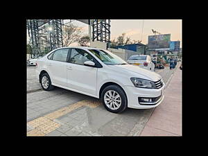 Second Hand Volkswagen Vento Highline Plus 1.2 (P) AT 16 Alloy in Pune