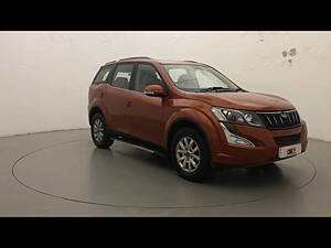 Second Hand Mahindra XUV500 W10 AT 1.99 in Mumbai